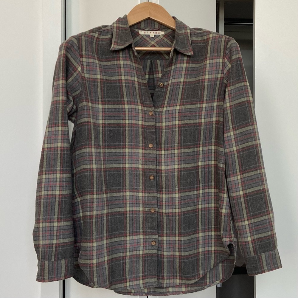 XiRENA Plaid Button-Down Shirt in Gray, Green & Pink